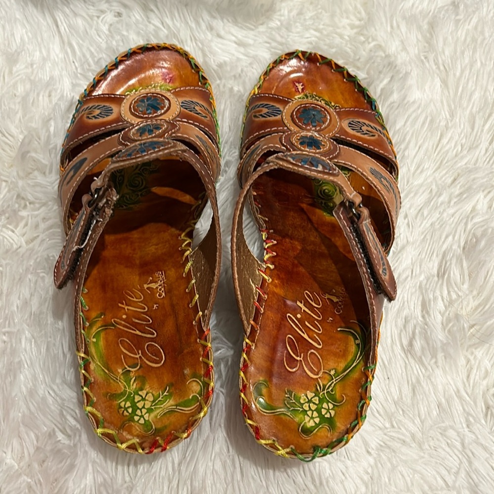 Elite by Corkys woman’s sandals - size 8